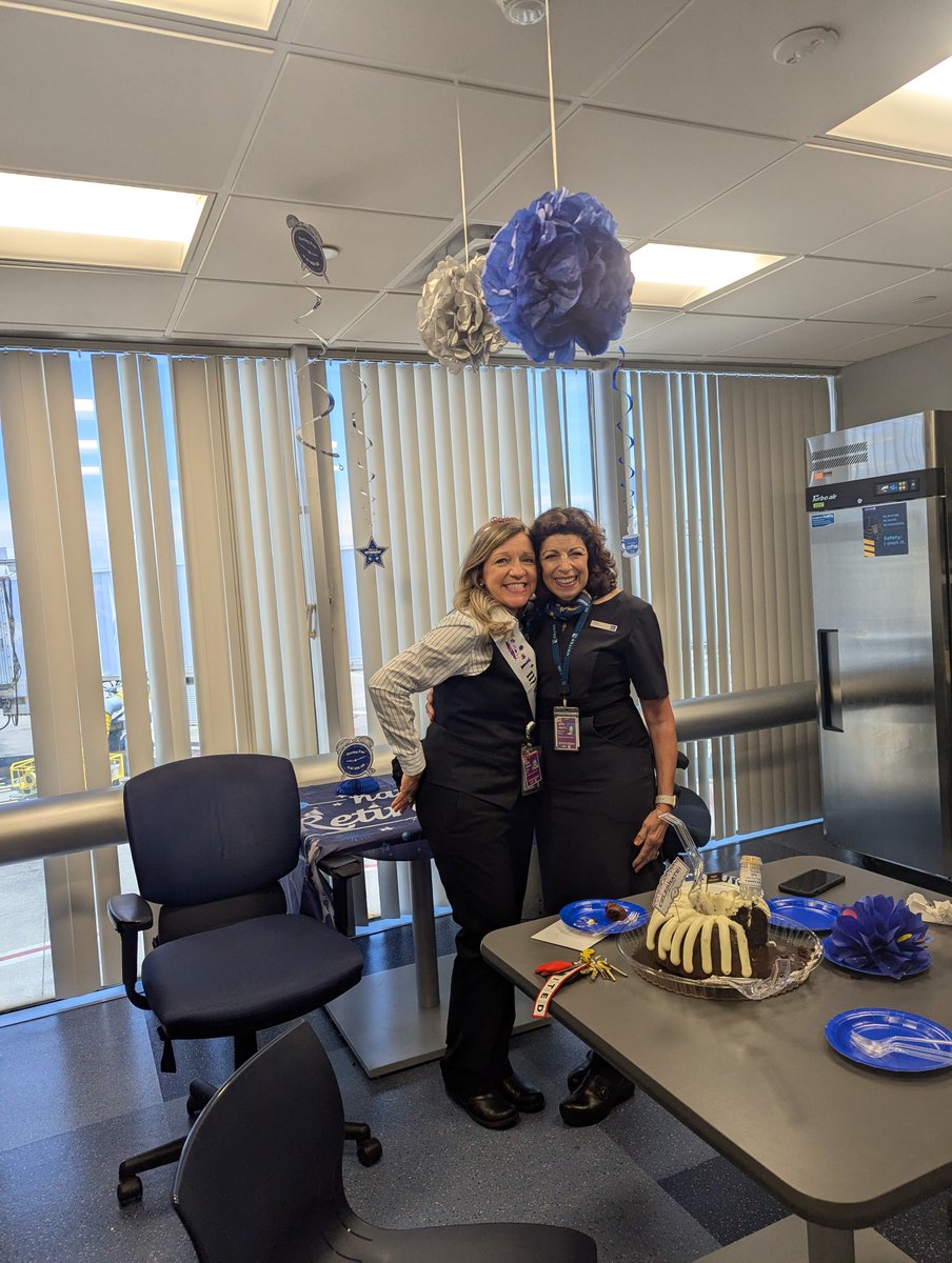 Jennifer Orlando (@jennife30114153) on Twitter photo 39 years! Thankful for the service of wonderful employees! Congrats on retirement Debbie! <a href="/united/">United Airlines</a> 39 years! Thankful for the service of wonderful employees! Congrats on retirement Debbie! <a href="/united/">United Airlines</a>