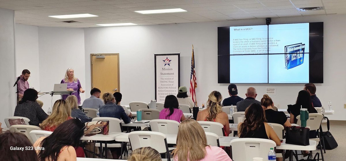 AbstractLone's tweet image. Thank you to everyone who participated in today’s “Basics of a Commercial Contract” CE class! Taught by our very own Sherry Nock &amp;amp; Brandon Pinson. Thank you to the @PBBORtx for hosting Education Week!  Check out the excellent line-up of live CE classes scheduled for this week.