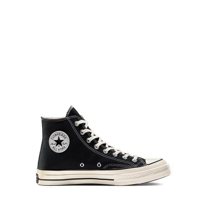MariShopee's tweet photo. Upgrade Gaya Lo Bareng Converse! 🌟Dari yang klasik sampe yang paling baru, smua ada di sini. Sepatu-sepatu keren yang siap bkin penampilan lo makin hits. Jangan lewatkan kesempatan untuk tampil beda dan jadi pusat perhatian. #ConverseShoes
cek tokonya -> https://t.co/b77yn2yGSp https://t.co/yYnI4CvrWn