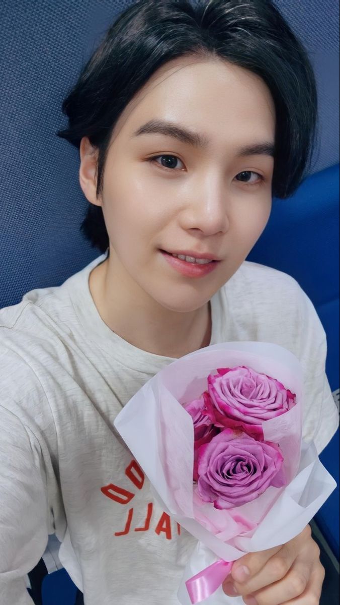 Cutiepumpkin15's tweet photo. To my very first friend I made on twt,Happiest Bday ever♥️
I hope U enjoy your special day to the fullest &amp; that u stay happy &amp; healthy♥️Thankyou for always understanding me &amp; caring.U'll always be a special one to me, dear twt hubby, love u lots
Your wifey 😌♥️
@agustd_slays https://t.co/PnwAjdqSMe