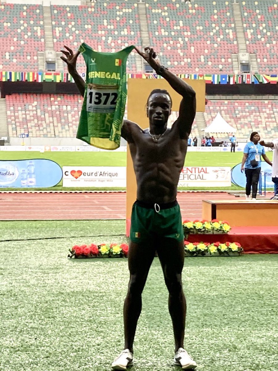 m_faye7's tweet photo. Louis François Mendy champion d’Afrique du 110 mètres haies à Douala

Ça doit faire le tour du monde 🇸🇳 https://t.co/GbKwPSfwUp