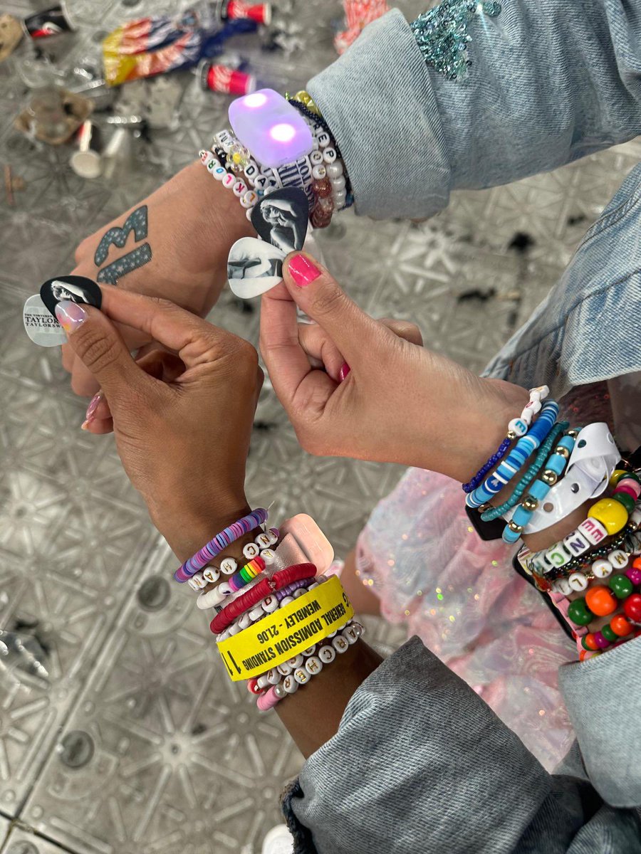 Steph (Taylor’s Version) tweet media