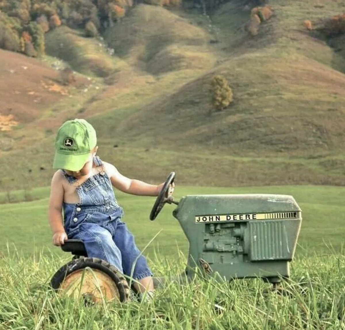 Here’s to all the kids that grew up in the country, living life without ever touching an iPad. Yee Yee!