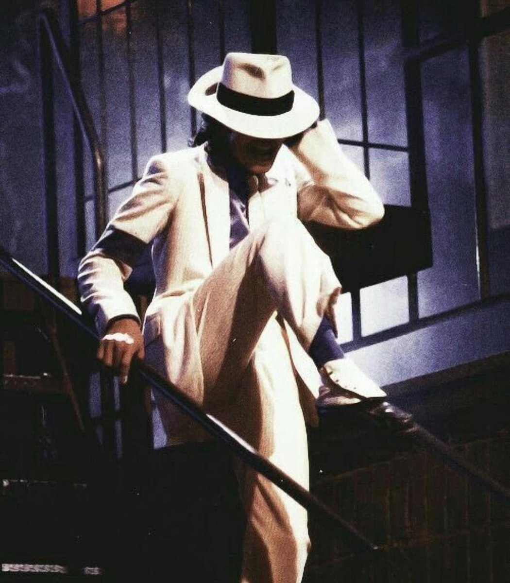 tracklist's tweet photo. 15 anos sem Michael Jackson - a maior estrela da história da indústria musical. https://t.co/I7MRscXx5q
