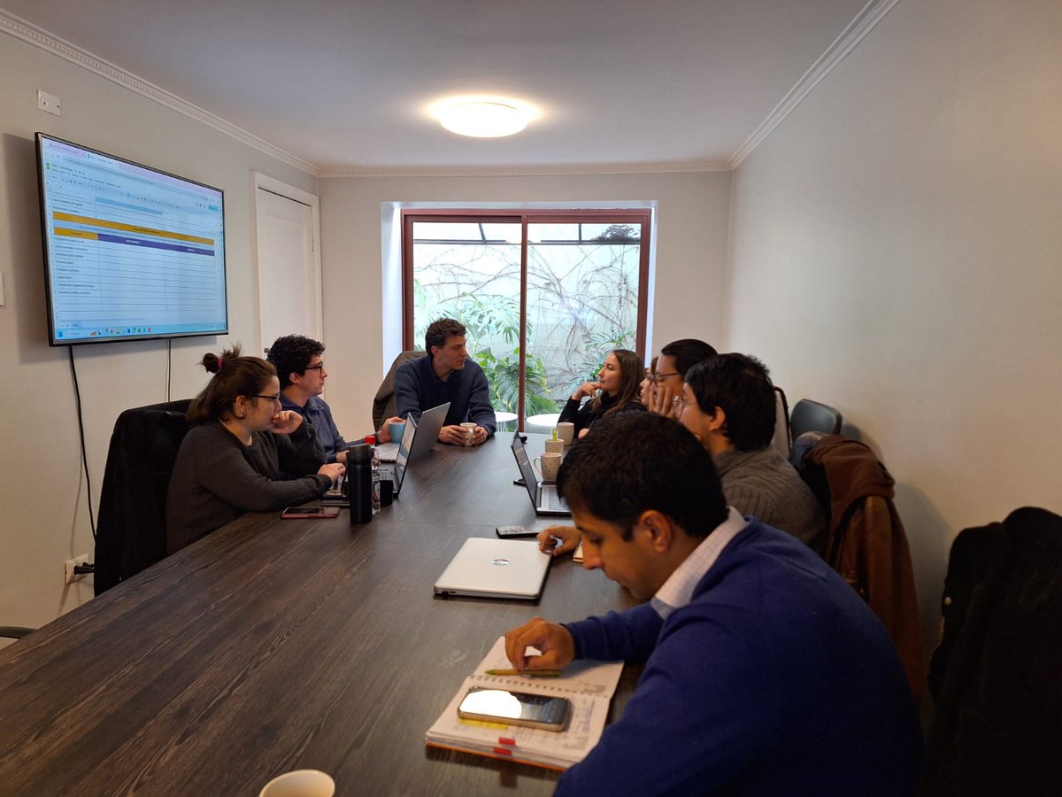 Hoy nos tomamos la palabra para la reflexión y las ideas que surgen en torno a las ciudades que queremos construir. Taller Hoja de Ruta del Programa #transforma de #corfo Sé Santiago Smart City. Trabajando para la construcción de espacios sustentables e inclusivos en la #RM