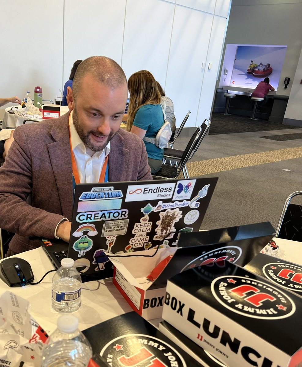 So much fun playing and learning at <a href="/GwoopAcademy/">Gwoop</a>'s lunch-n-learn today at #ISTELive. <a href="/i2eEDU/">insight2execution (i2e)</a>