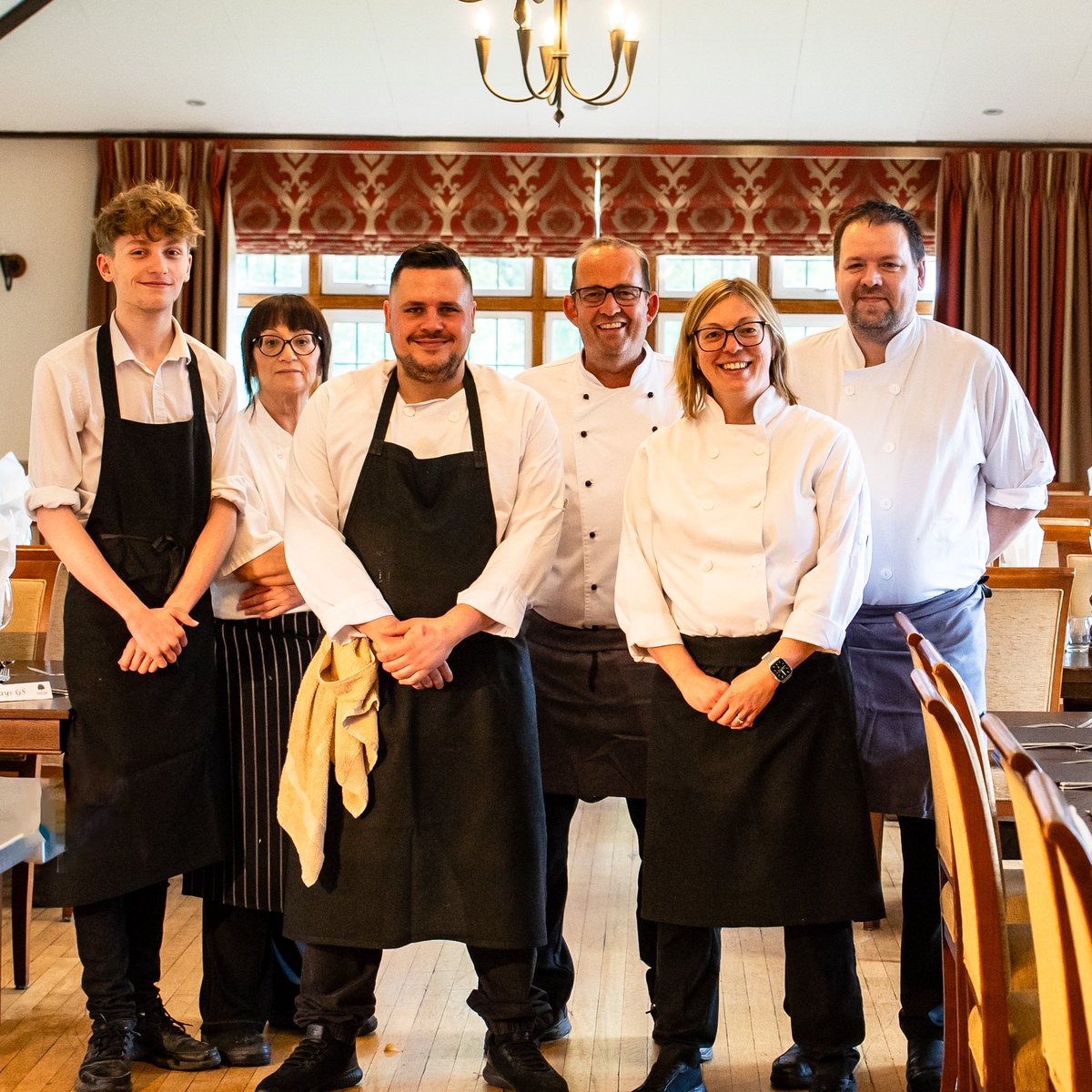 Our wonderful house team, led by Sarah, have a busy season ahead rolling out memorable lunches week after week.