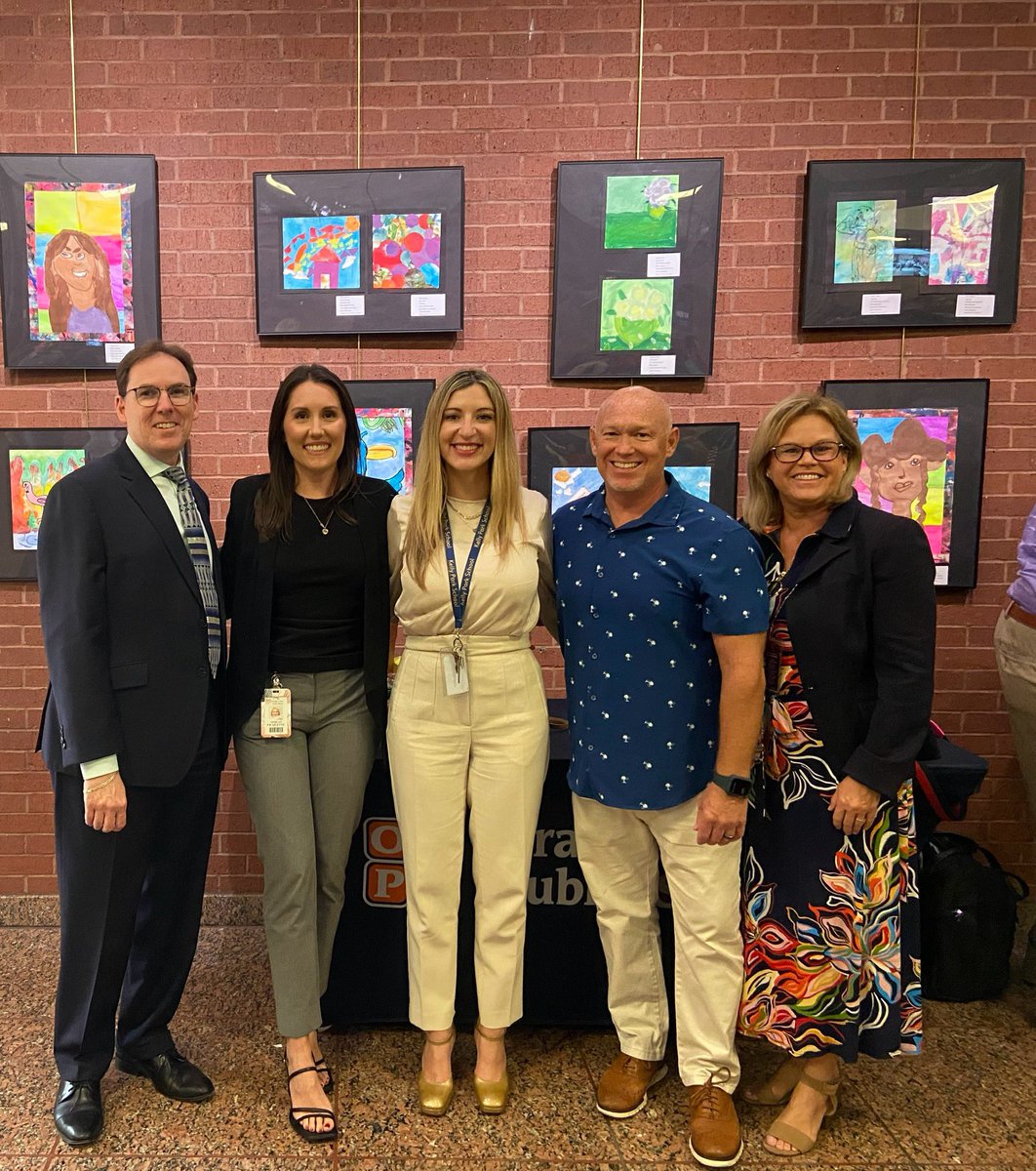 We are so excited to announce that Ms. Morgan Ficquette will be our new assistant principal! We welcome Ms. Ficquette to the Kelly Park family! 💙💛