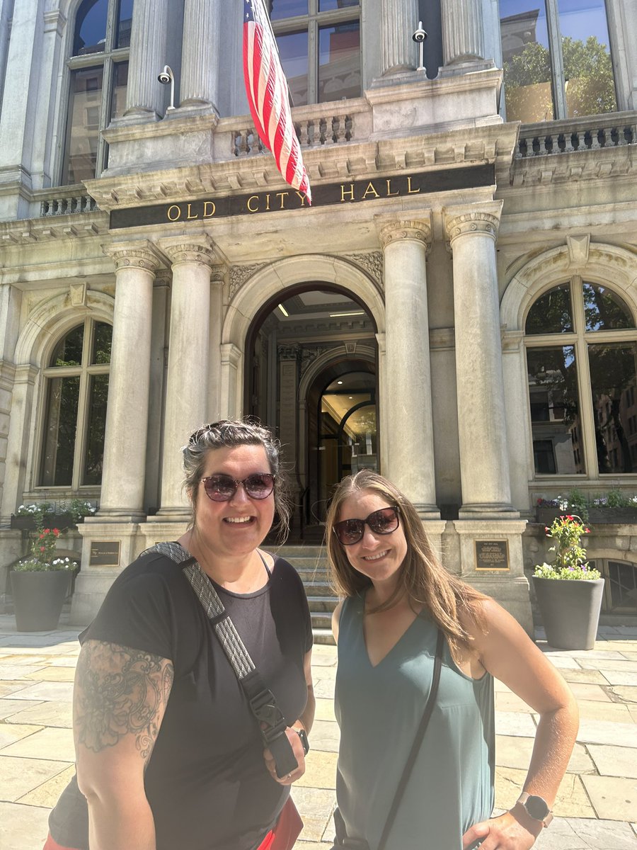 Connie López tweet media