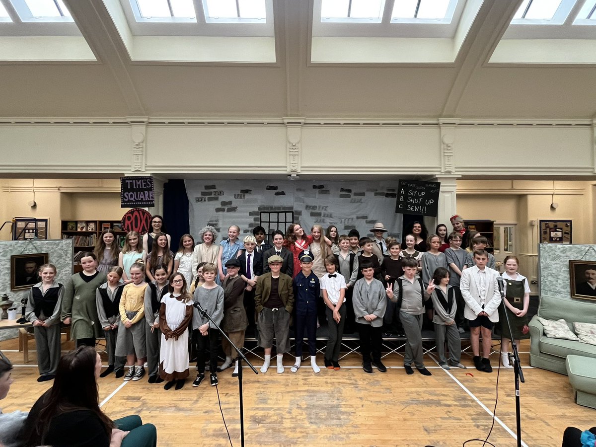 LimekilnsPS's tweet photo. What a show! A huge well done to all the cast, crew, staff and families involved in our amazing production of Annie last week! Limekilns PS at the heart of the community ❤️#lovinglearning https://t.co/jsBThs4hws