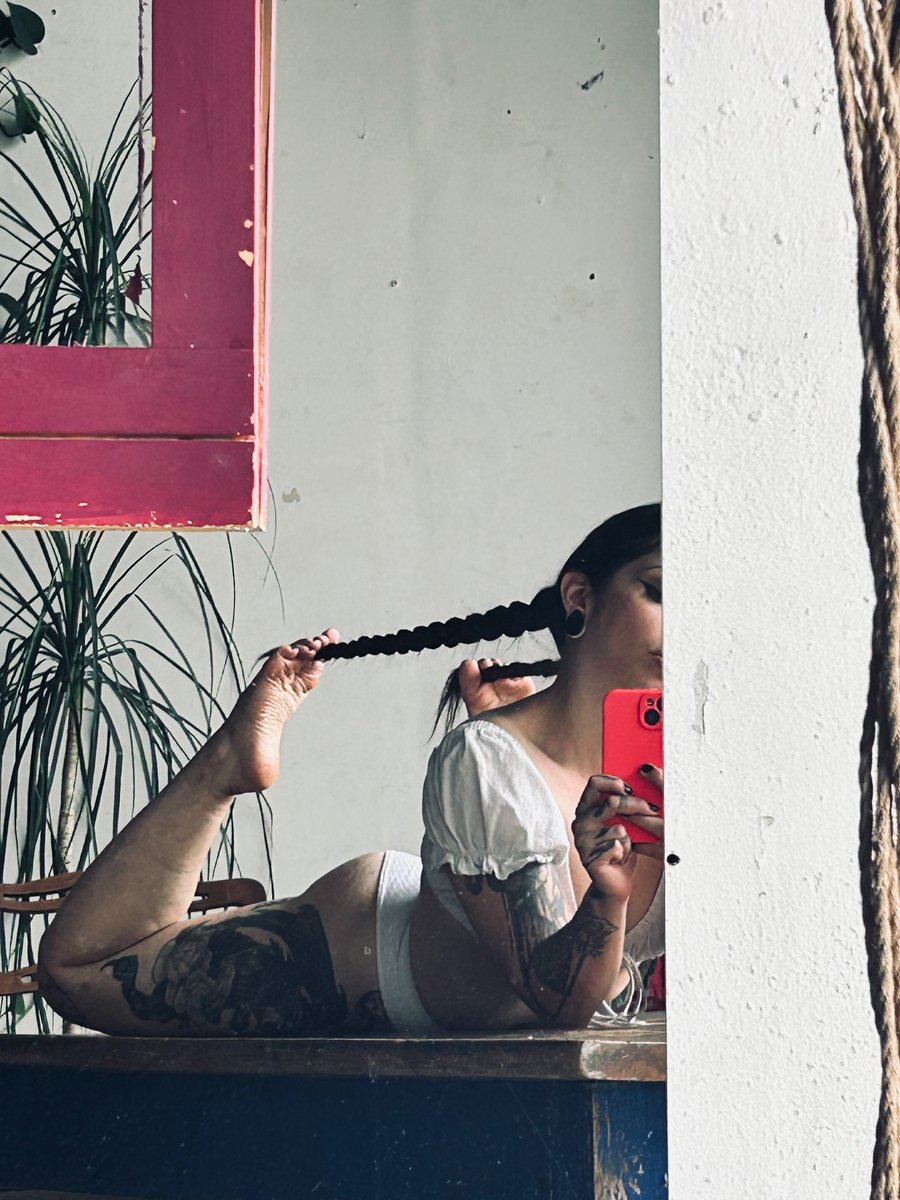 Sloan x Rapture tweet media