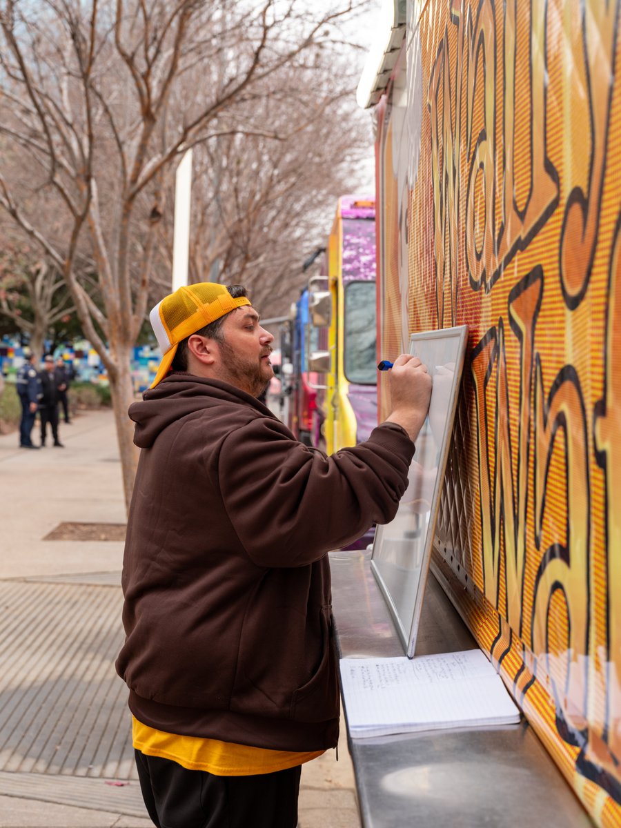 Food Network tweet media