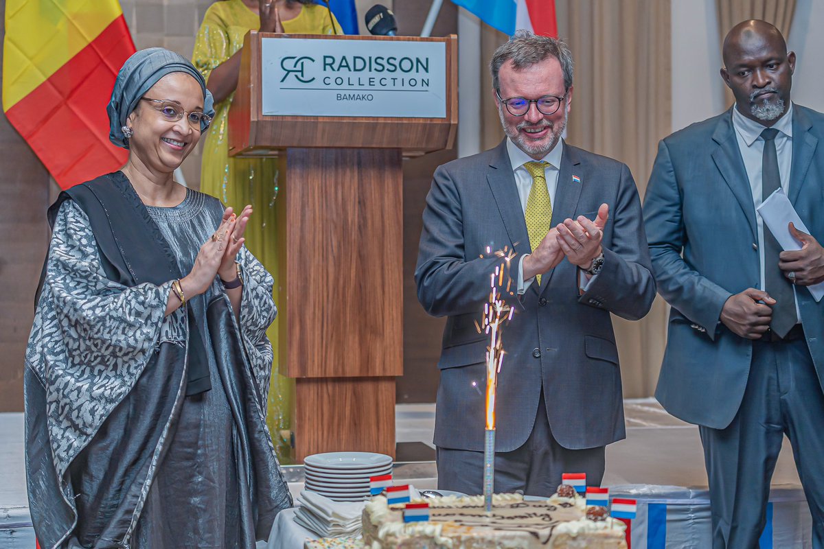 Ambassade du Luxembourg à Bamako 🇱🇺🇲🇱 (@luinbamako) on Twitter photo Le 20 juin, <a href="/LUinBamako/">Ambassade du Luxembourg à Bamako 🇱🇺🇲🇱</a> a célébré la fête nationale du Luxembourg en présence de Madame la Ministre Bagayoko Aminata Traoré du <a href="/MenefpMali/">Ministère de l'Entreprenariat National, Emploi &FP</a> et de S.E.M. Georges Ternes, Ambassadeur résidant à Dakar et en fin de mission 🇱🇺🤝🇲🇱 Le 20 juin, <a href="/LUinBamako/">Ambassade du Luxembourg à Bamako 🇱🇺🇲🇱</a> a célébré la fête nationale du Luxembourg en présence de Madame la Ministre Bagayoko Aminata Traoré du <a href="/MenefpMali/">Ministère de l'Entreprenariat National, Emploi &FP</a> et de S.E.M. Georges Ternes, Ambassadeur résidant à Dakar et en fin de mission 🇱🇺🤝🇲🇱