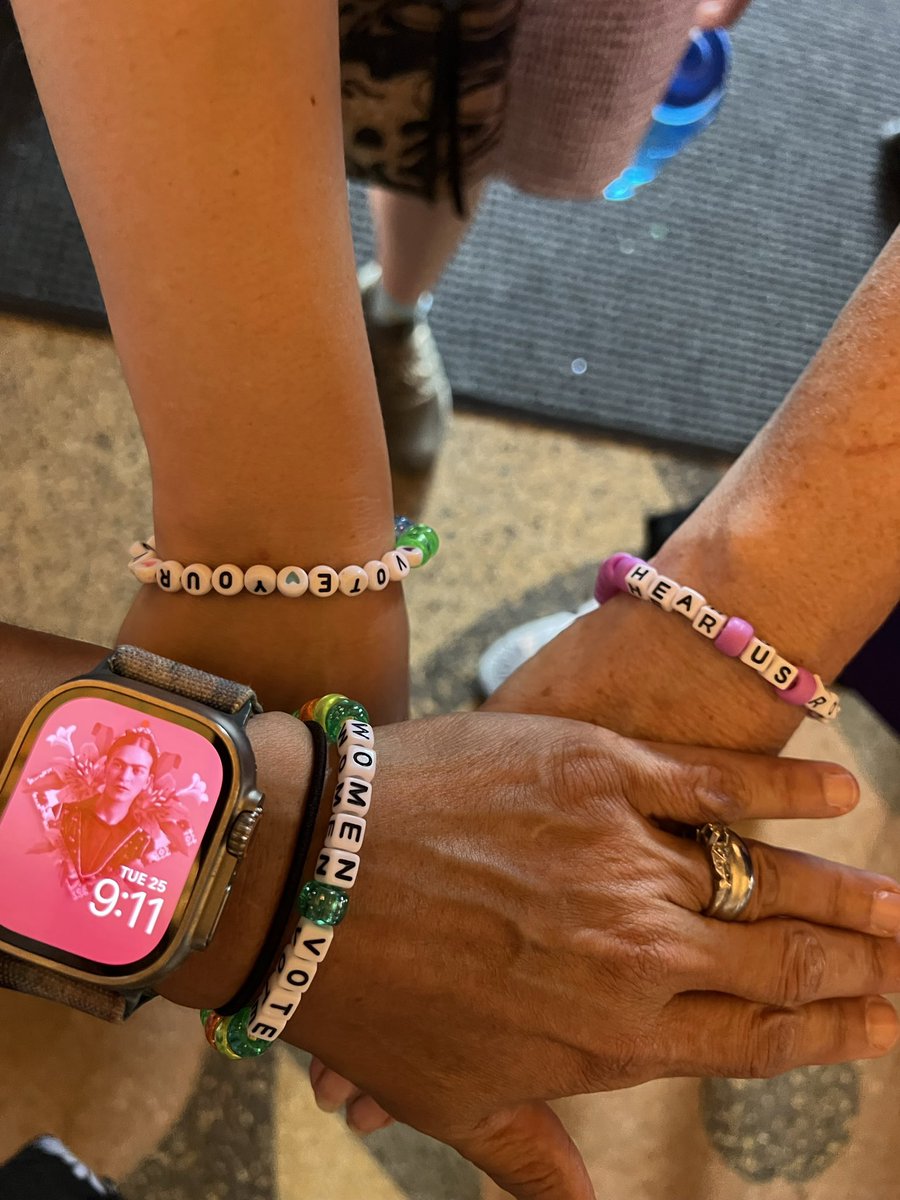 Today in Trenton, over 500 people became citizens, and <a href="/LWVNJ/">LWVNJ</a>  assisted them to register to vote. Happy Voting! 🗳️ 

#lwvnj #newcitizenceremony #voting