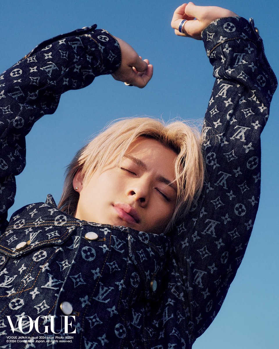 voguejp's tweet photo. With serious stage presence, princely looks and a killer sense of humor, #ShoHirano is one of Japan’s brightest-burning stars. Inspiring legions of fans as a member of band Number_i, he’s also becoming an icon in his own right. 
https://t.co/Z4sCfCgxai

@number_i_staff #shohiranoxvoguejapan