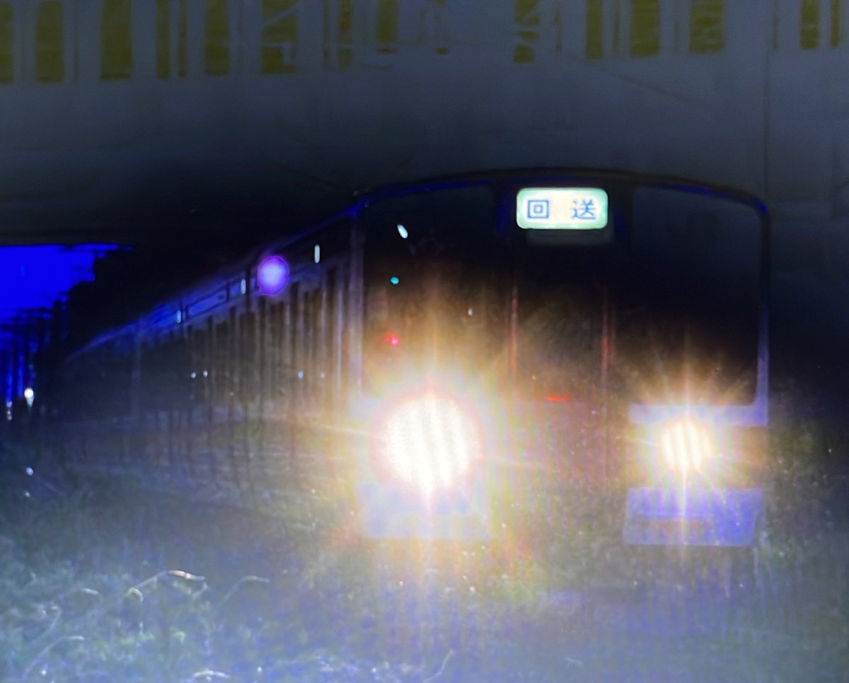 takkin_engine_d's tweet photo. 211系LL14+LL16、夜明け��の関西線を通過してゆきました🫡
これで10本ですね😊
#211系
#LL14
#LL16
#譲渡回送
#三岐鉄道 https://t.co/RnDz8IkM6Y