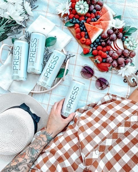 AtlanticBev's tweet image. Beat the rush and stock up for the #4thofjuly this week with plenty of PRESS Seltzer. Enjoy elevated flavors like Blackberry Hibiscus and Watermelon Sea Salt with friends and family. When it comes to taste, PRESS is truly a step above the rest
#craftlantic #pressseltzer #seltzer
