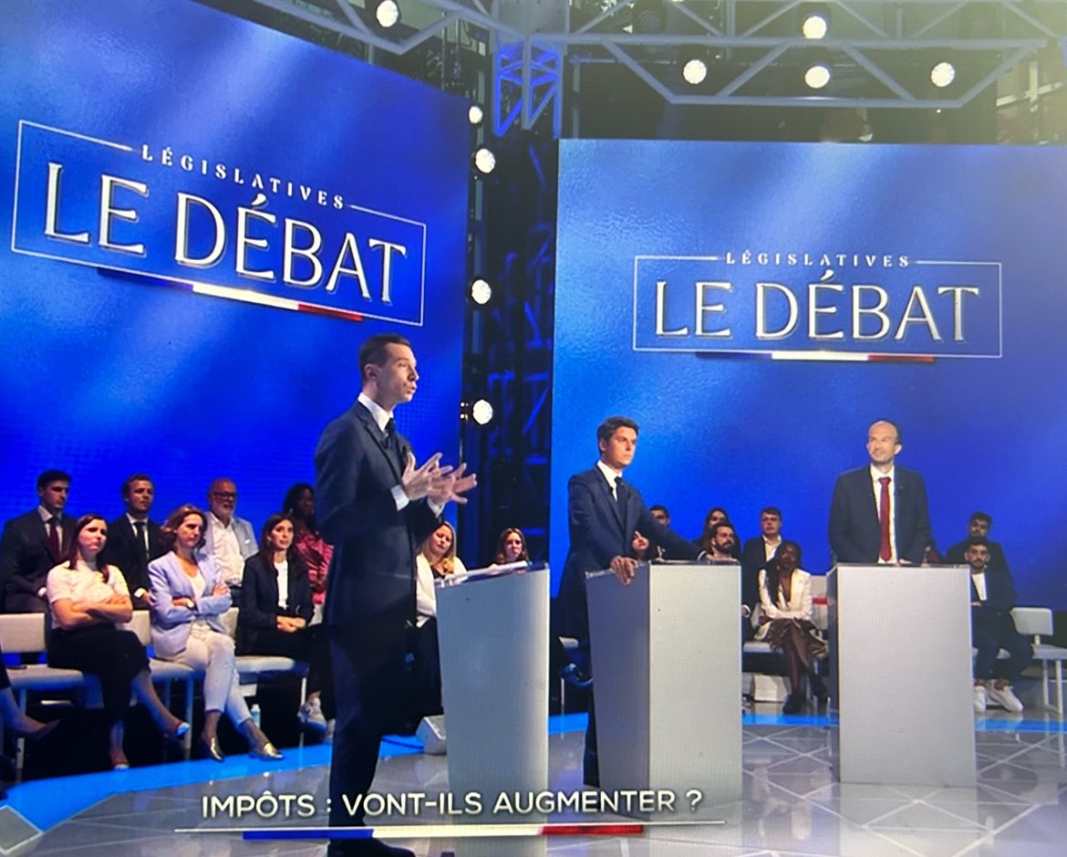 LFI n'est vraiment pas ma tasse de thé.

Mais la vérité commande de dire que ce soir <a href="/mbompard/">Manuel Bompard</a> est respectueux, ne coupe pas la parole, est modéré dans ses propositions, clair dans ses explications

Ce qui rend encore plus honteux ceux qui refusent de choisir entre RN et NFP 🙄