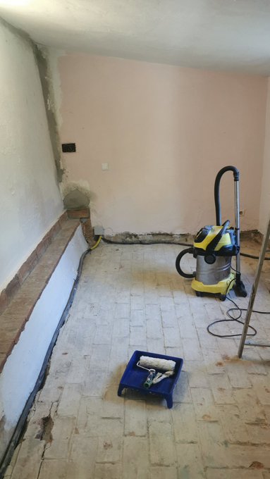 Been a loong day x https://t.co/rQRaC4Gl2h