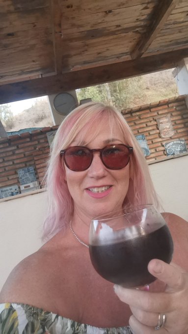 Been a loong day x https://t.co/rQRaC4Gl2h