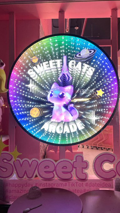 At the club https://t.co/vgIdtIva8e