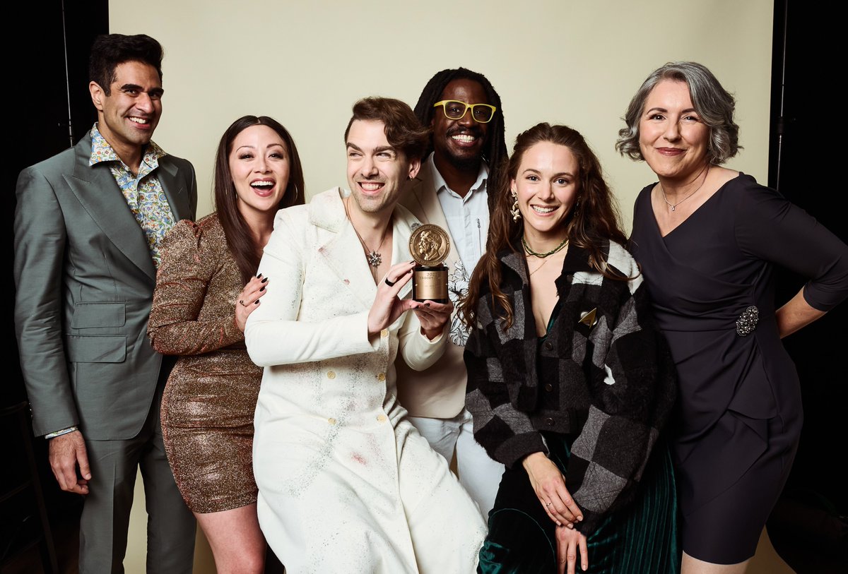 PeabodyAwards's tweet image. 📸 More fun Peabody portrait action with @ofkband! 🎮🏆🌈 peabodyawards.com/award-profile/…

#PeabodyWinner #WeAreOFK #InteractiveMedia #StoriesThatMatter