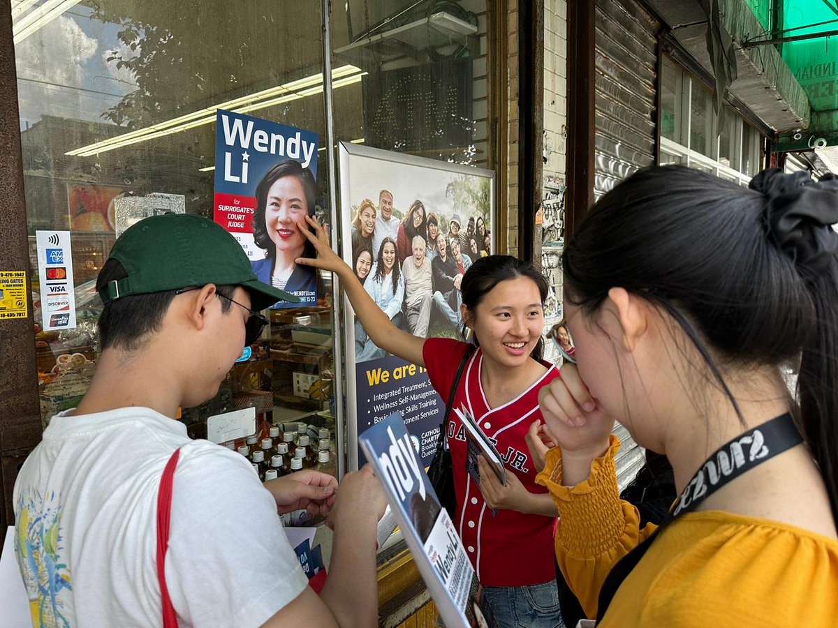 voteforwendyli's tweet image. A special shoutout to all of our fantastic volunteers. 

From phone banking to early mornings at the train stations, your hard work doesn’t go unnoticed. From the bottom of my heart, I thank each one of you.

Go out and Vote for Wendy Li  #DemocraticPrimary