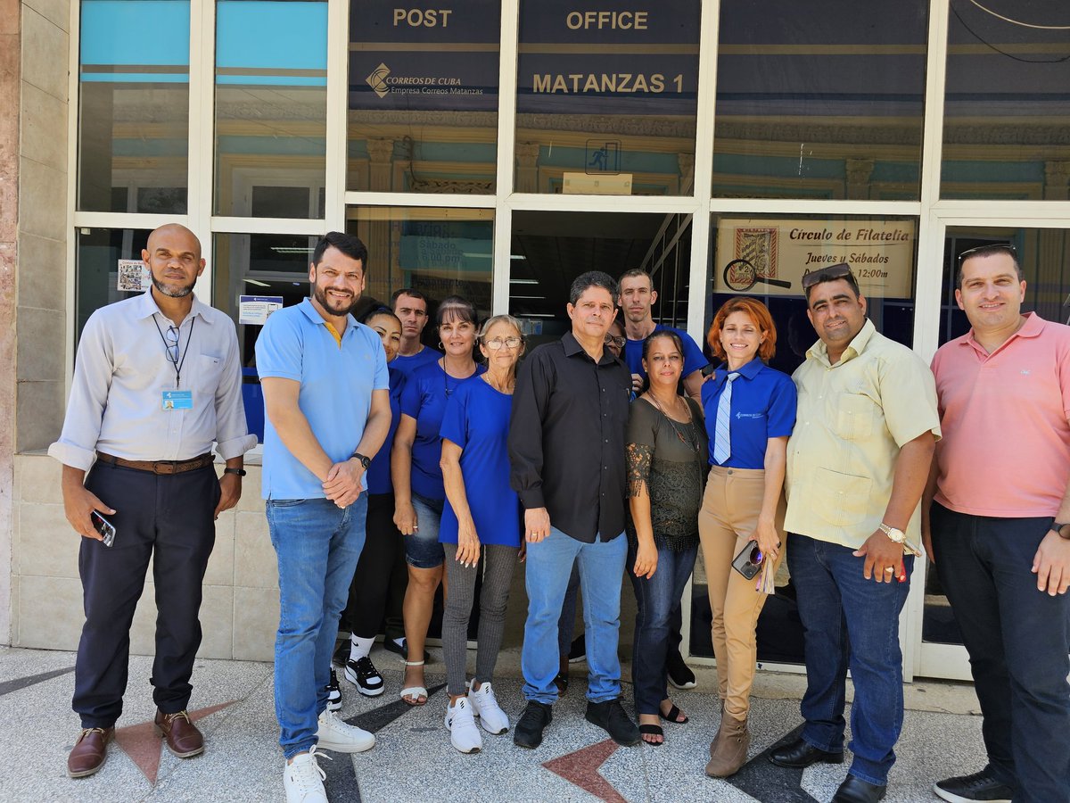 Hemos visitado la oficina central del correo de matanzas en Cuba, donde pudimos conocer de primera mano la dinámica de trabajo y servicios ofrecidos a la población.