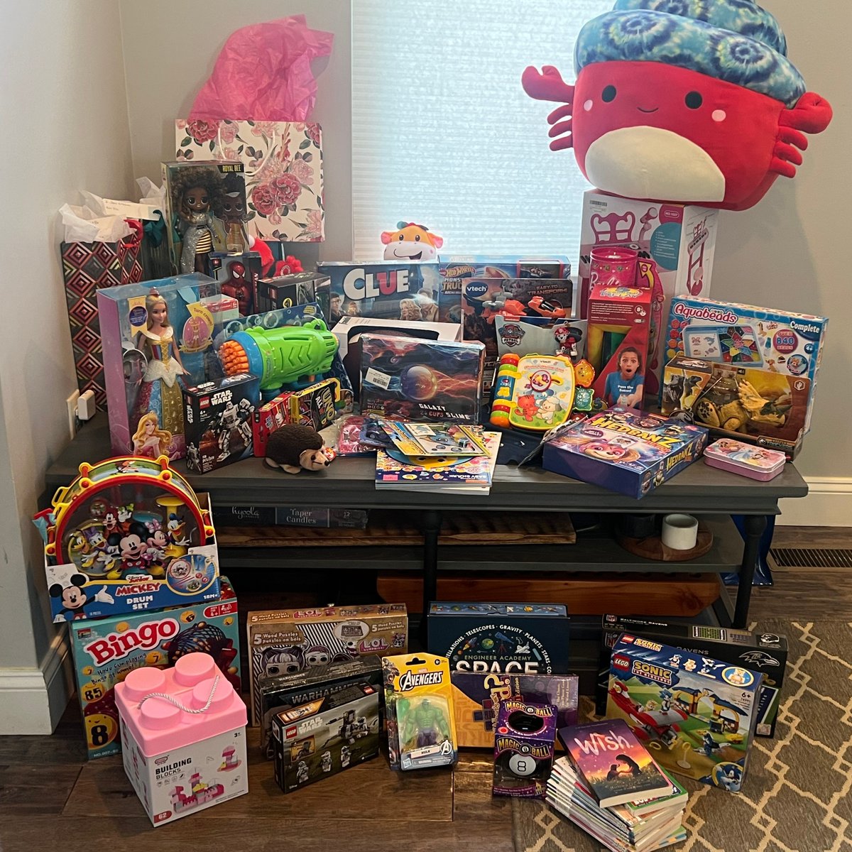 The EVAN Foundation (@evan_foundation) on Twitter photo Thank you to Ellie Hitt <a href="/HomesWithEllie/">Ellie Hitt</a> for hosting another wonderful toy drive! We are so grateful to you, your clients and friends for helping to brighten the days of kids in treatment for cancer at Children's National Hospital!
#treatsandtreasurescarts
#curechildhoodcancer Thank you to Ellie Hitt <a href="/HomesWithEllie/">Ellie Hitt</a> for hosting another wonderful toy drive! We are so grateful to you, your clients and friends for helping to brighten the days of kids in treatment for cancer at Children's National Hospital!
#treatsandtreasurescarts
#curechildhoodcancer