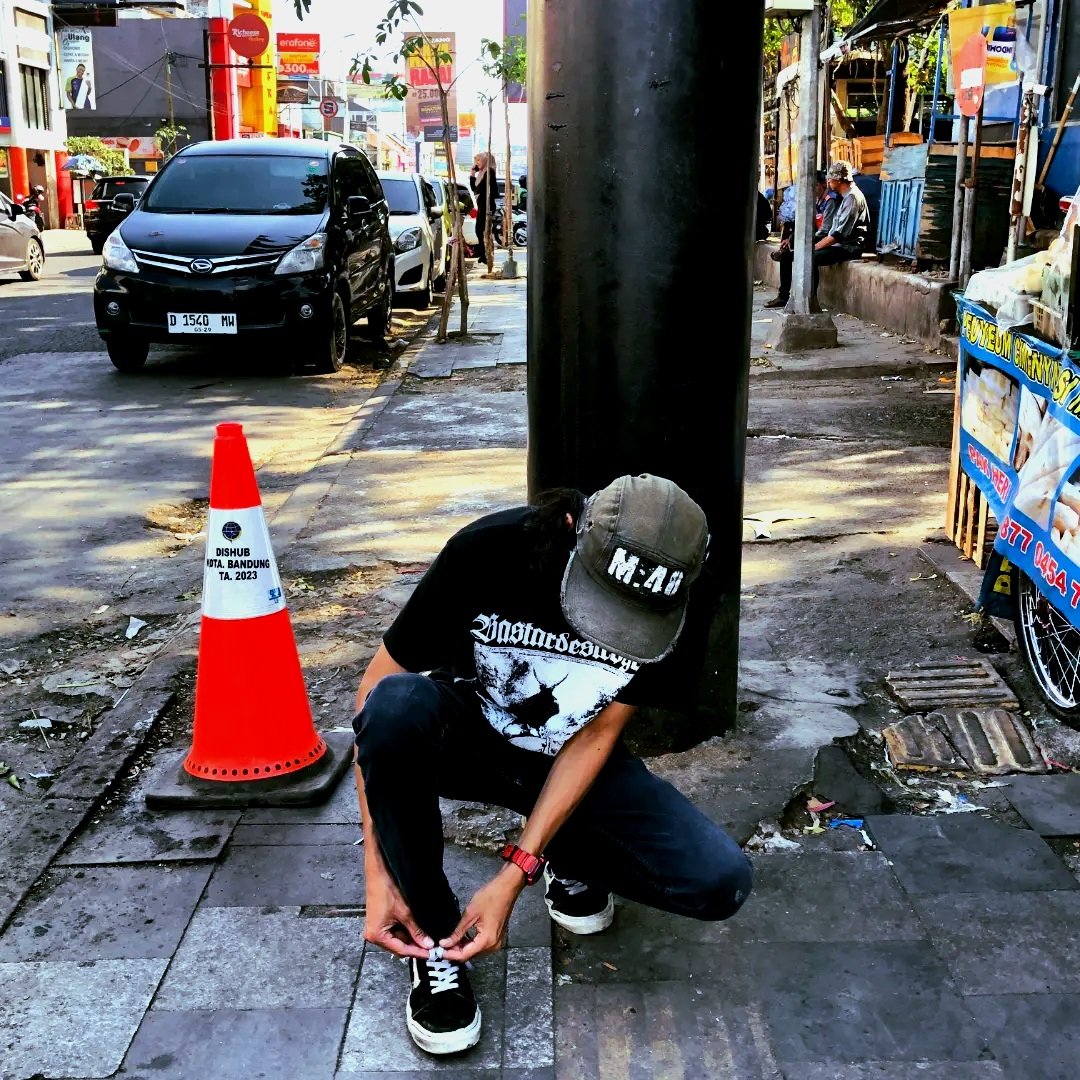 Heran tali spokat lepas mulu
•
#jalanjalan #ngikettalispokat  #casualstyle