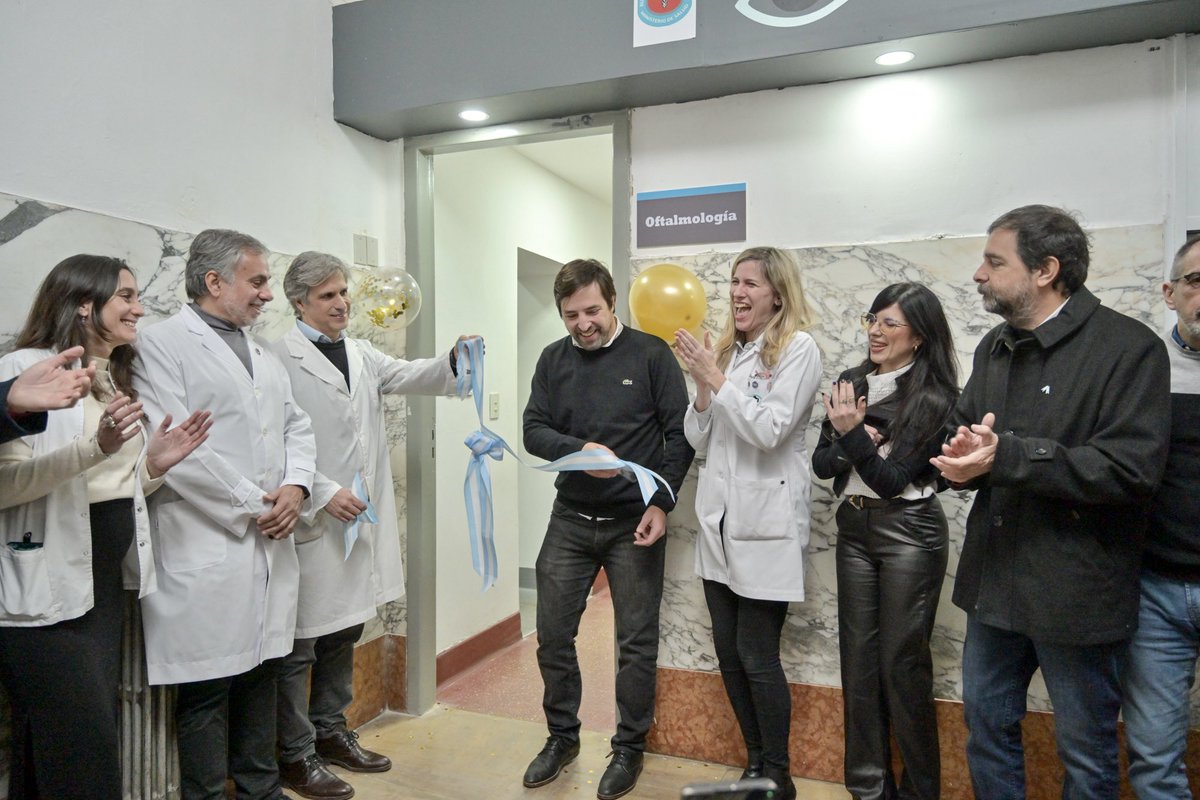 LauroGrande's tweet photo. Una alegría este día en el Hospital inaugurado por el General Peron. https://t.co/eGt1zDPckx