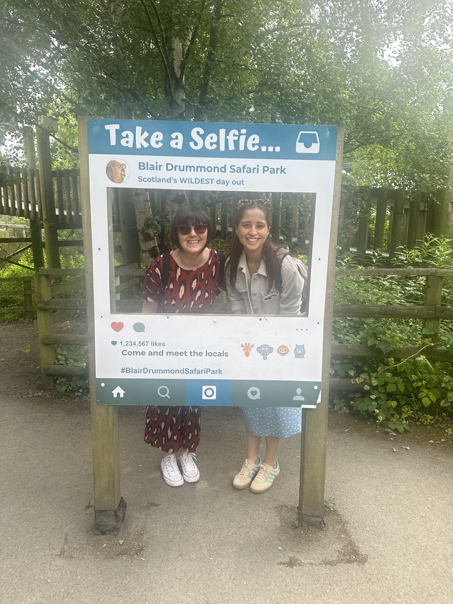 I’ve had a brilliant last few days at <a href="/Dumbarton_Acad/">Dumbarton Academy</a> 🥰 (the pig is representing me at the end of term)🤣