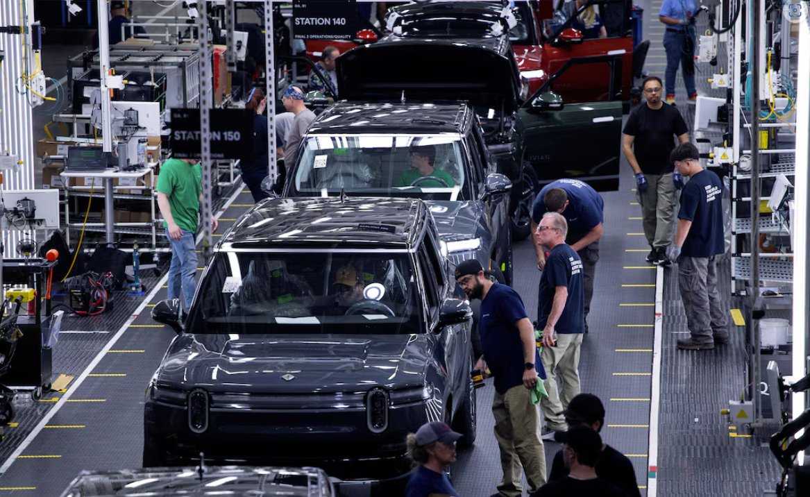 IllinoisEDC's tweet image. .@VWGroup will invest up to $5B in @Rivian as part of a joint venture to develop next-gen #EVs. The automakers will also share EV architecture and software.

This funding will support the deployment of Rivian's R2 model, which will be made in #NormalIL. reut.rs/3VYp2CQ