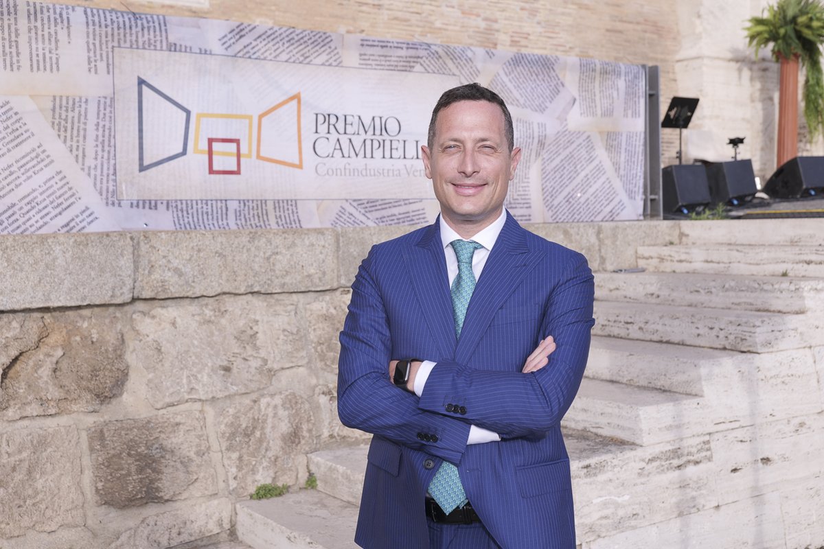 #Civitavecchia, concluso l'incontro con gli autori finalisti del #PremioCampiello. <a href="/cridio/">Cristiano Dionisi</a>:

🗣️"#Cultura è traino per la crescita, questa serata è motivo di orgoglio". 

Leggi 👉 tinyurl.com/yeytpfpw

#CulturadImpresa #Unindustria