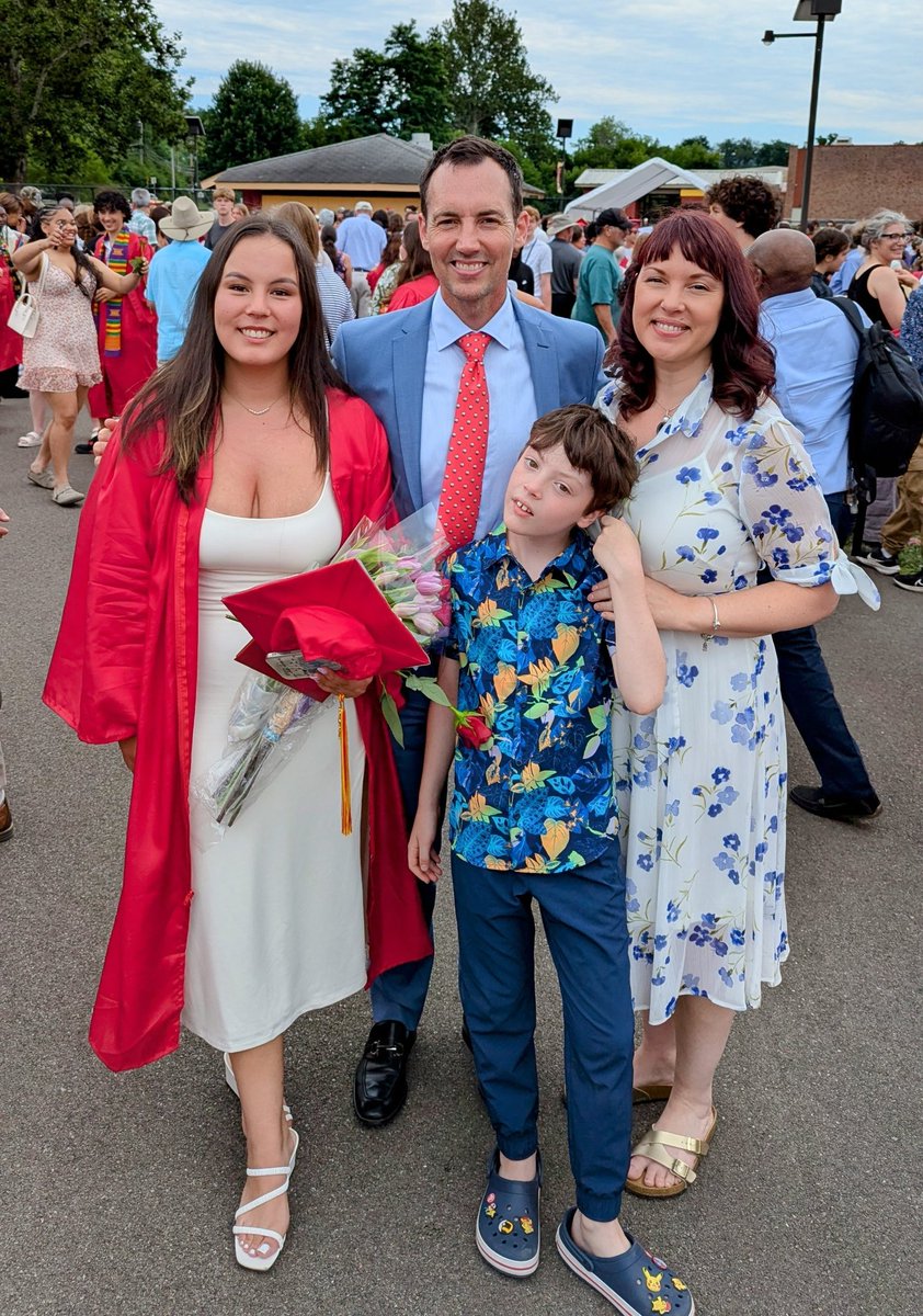 Benjamin Z Houlton 🌍 tweet media