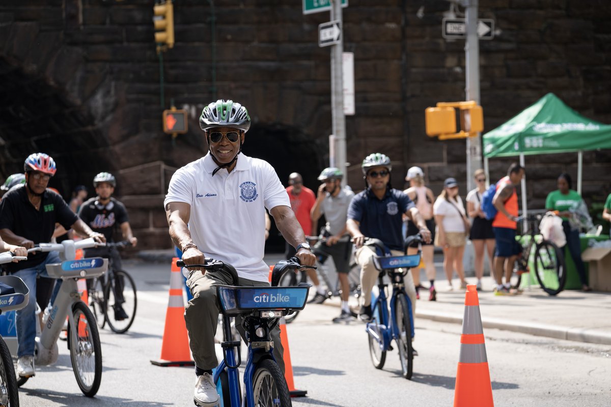 NYCMayor's tweet photo. We're making the biggest Summer Streets program EVEN BIGGER.

You'll have even more time to enjoy almost 20 miles of car-free streets in all five boroughs this summer. The fun starts Saturday, July 27 in Queens and Staten Island: https://t.co/ZvuI8vEviK https://t.co/To94NMEccP