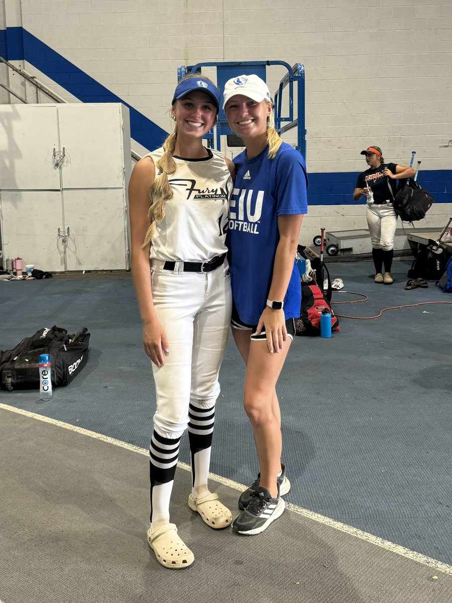 Home sweet home 💙💙💙. I had so much fun at camp. It was great to see future teammates <a href="/emilykonkel2/">Emily Konkel</a>, and  <a href="/CoachArchibald/">Tara Archibald</a> &amp; <a href="/tobyring19/">Toby Ring</a>!
<a href="/Fury_Platinum/">Fury Platinum National Liter</a>