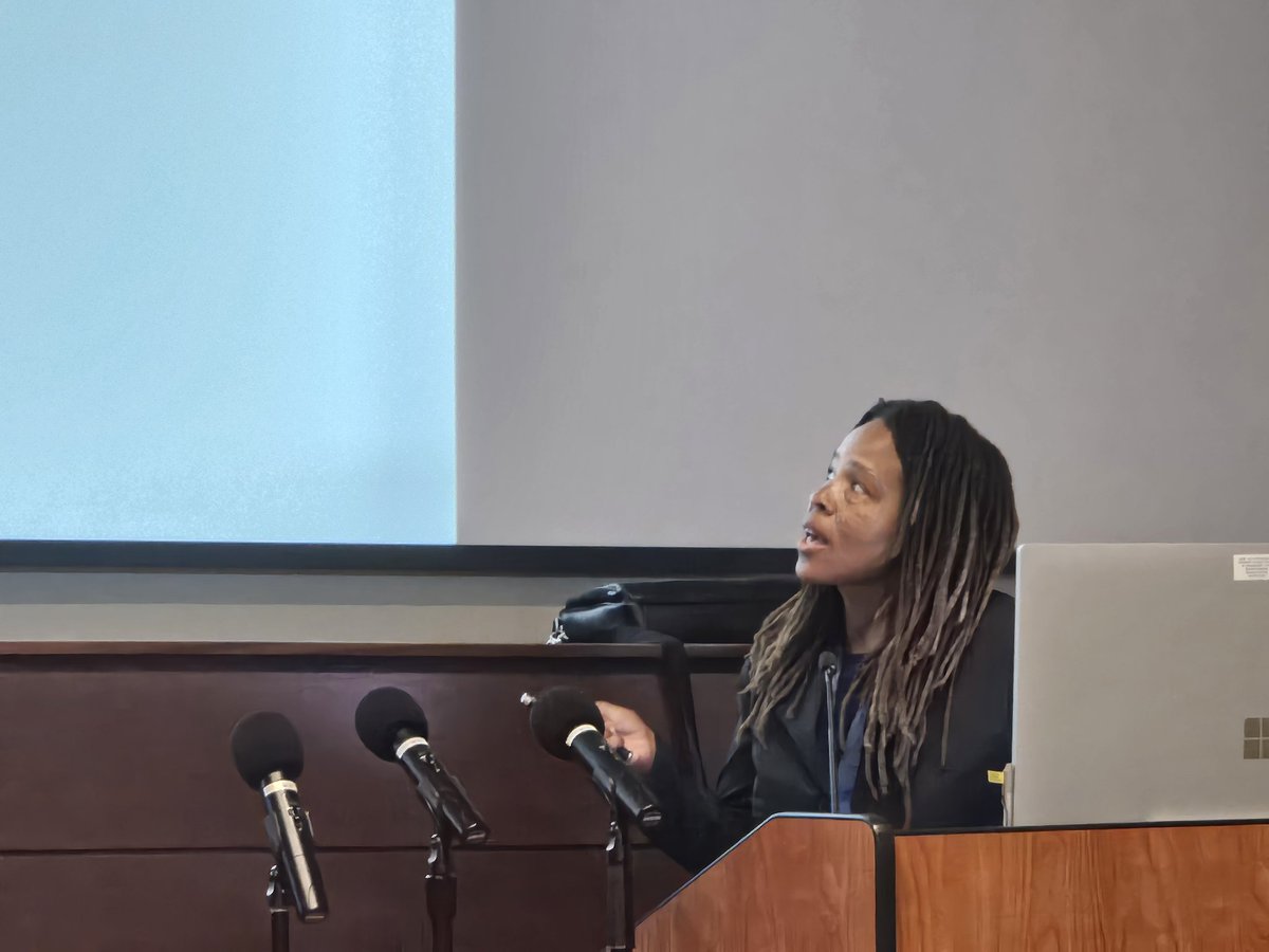 Ronke Olabisi <a href="/OlabisiLab/">Olabisi Lab</a> representing <a href="/uci_bme/">UC Irvine BME</a> at the #BIC2024. Congrats on the keynote, Ronke!