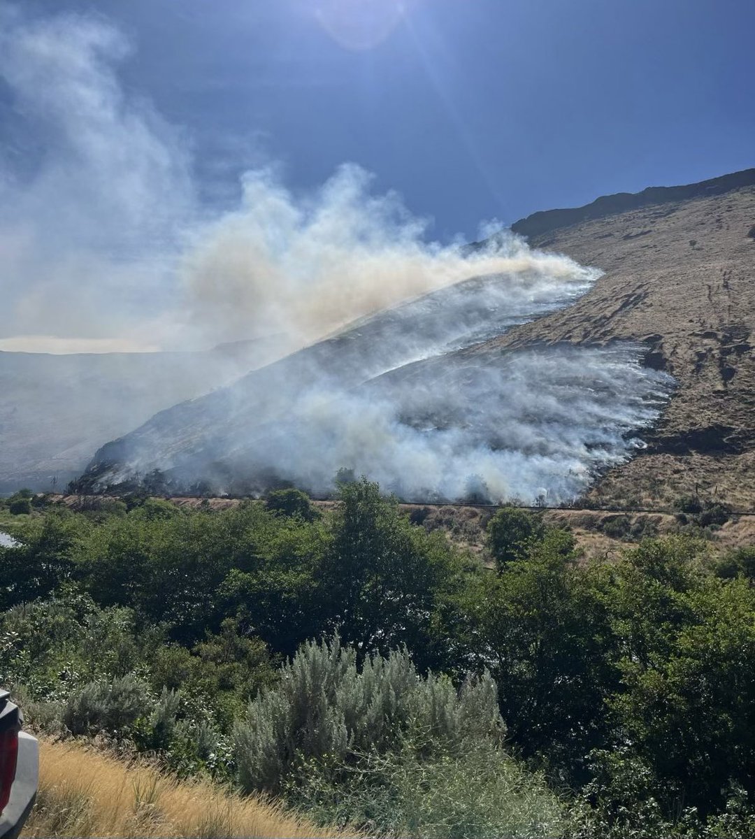 We're in wildfire season for most of the state. Which begs the question: What kind of season will it be? 
I talked with a bunch of experts for my annual wildfire preview. The answer might surprise you.  tinyurl.com/2wdnfw87