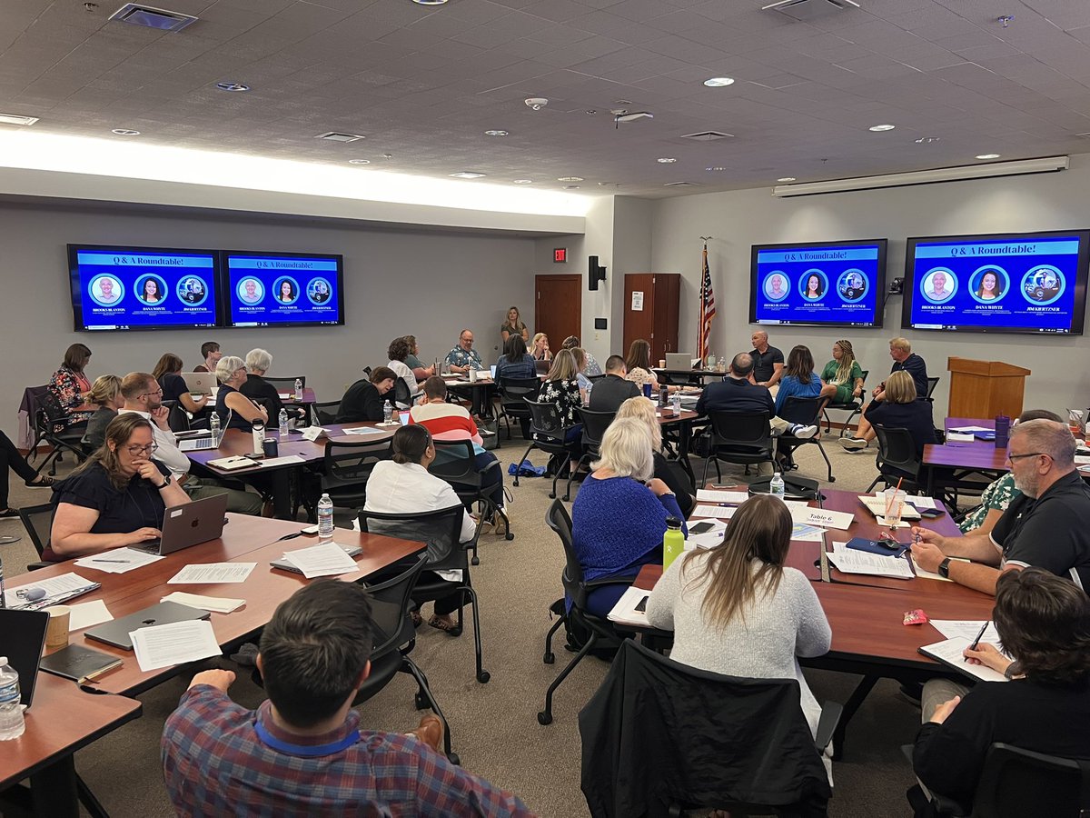 zach_harig's tweet photo. I was honored to present to my colleagues about media relations in school districts at our Michigan School Public Relations Association conference in Lansing today with @CotyKuschinsky!

A BIG thank you to our amazing panelists: @brooksblanton @DanaDWhyte &amp; @kiertzner7! 🎥 https://t.co/emLGEGejBQ