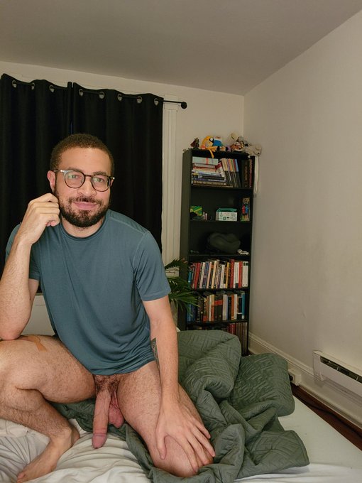 You coming over or is it too late? https://t.co/odwDydPM3q