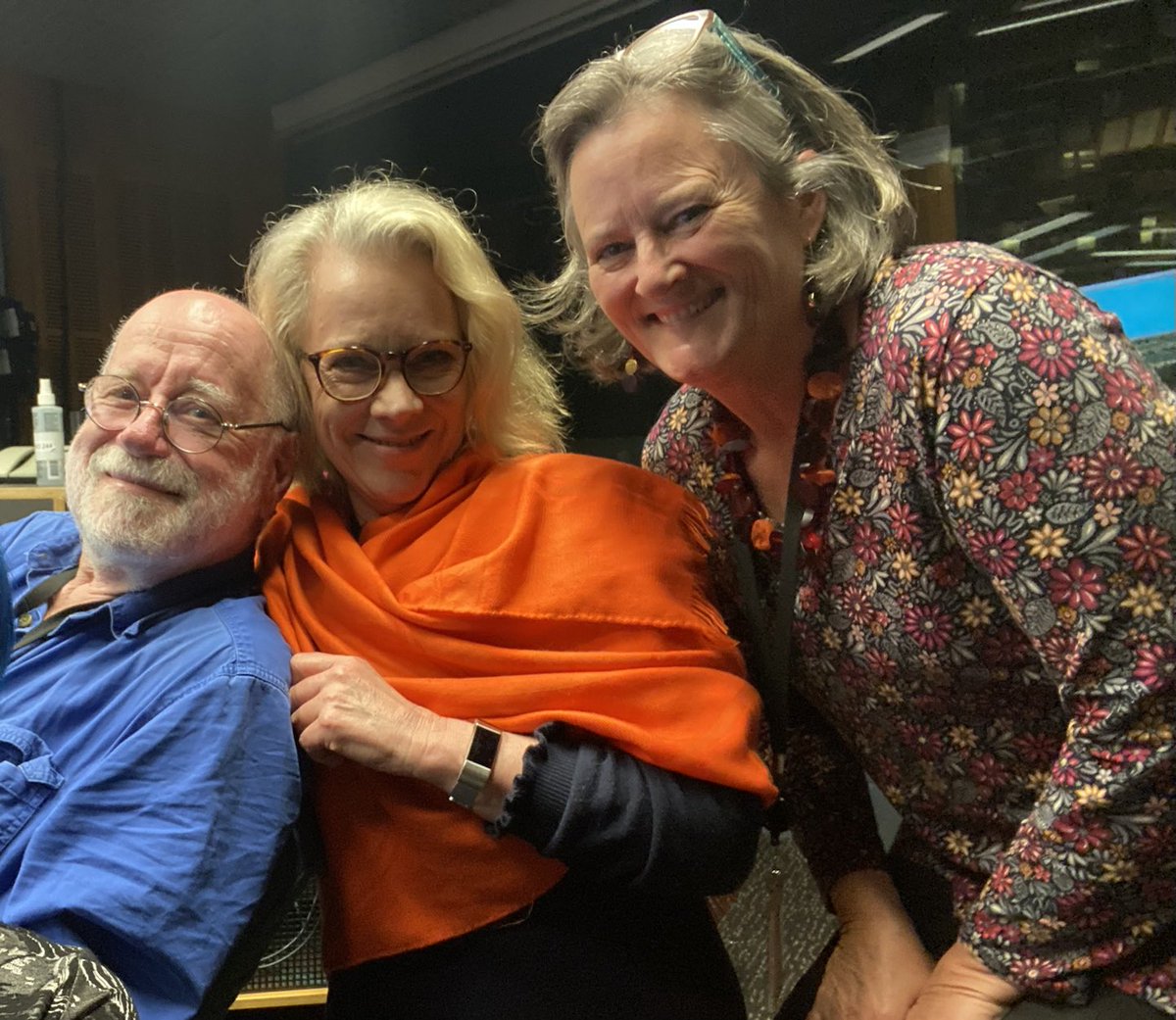 PhillipAdams_1's tweet photo. Unholy trinity of PA,LT and AW - Anna Whitfeld. My long-running and long suffering EP. Last night before PA’s last live Late Night Live https://t.co/ZNAmFOVFKb