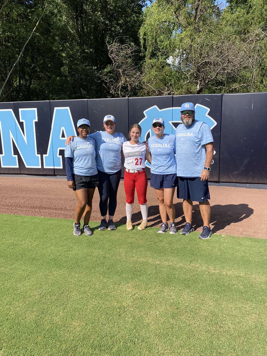 I had a great time at <a href="/UNCSoftball/">Carolina Softball</a> camp. I learned lots of new drills to take home and I got lots of playing time in scrimmages! Thank you <a href="/coachmegsmith/">Megan Smith Lyon</a>, <a href="/coachkiwij/">Aquilla Mateen James</a> <a href="/c_lyon22/">Corey Lyon</a>, and <a href="/Maddie_Holub/">Maddie Holub</a> for putting on a great camp!! Go heels🩵🩵
@FC_Dan_LaR <a href="/larousa6/">Kevin LaRousa</a>