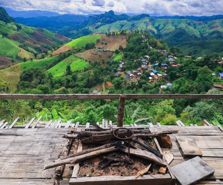 paulinbangkok44's tweet photo. It doesn't get any better or more #beautiful today in Pang Mapha District #MaeHongSon #travel #Thailand https://t.co/0eCXnRBBGp