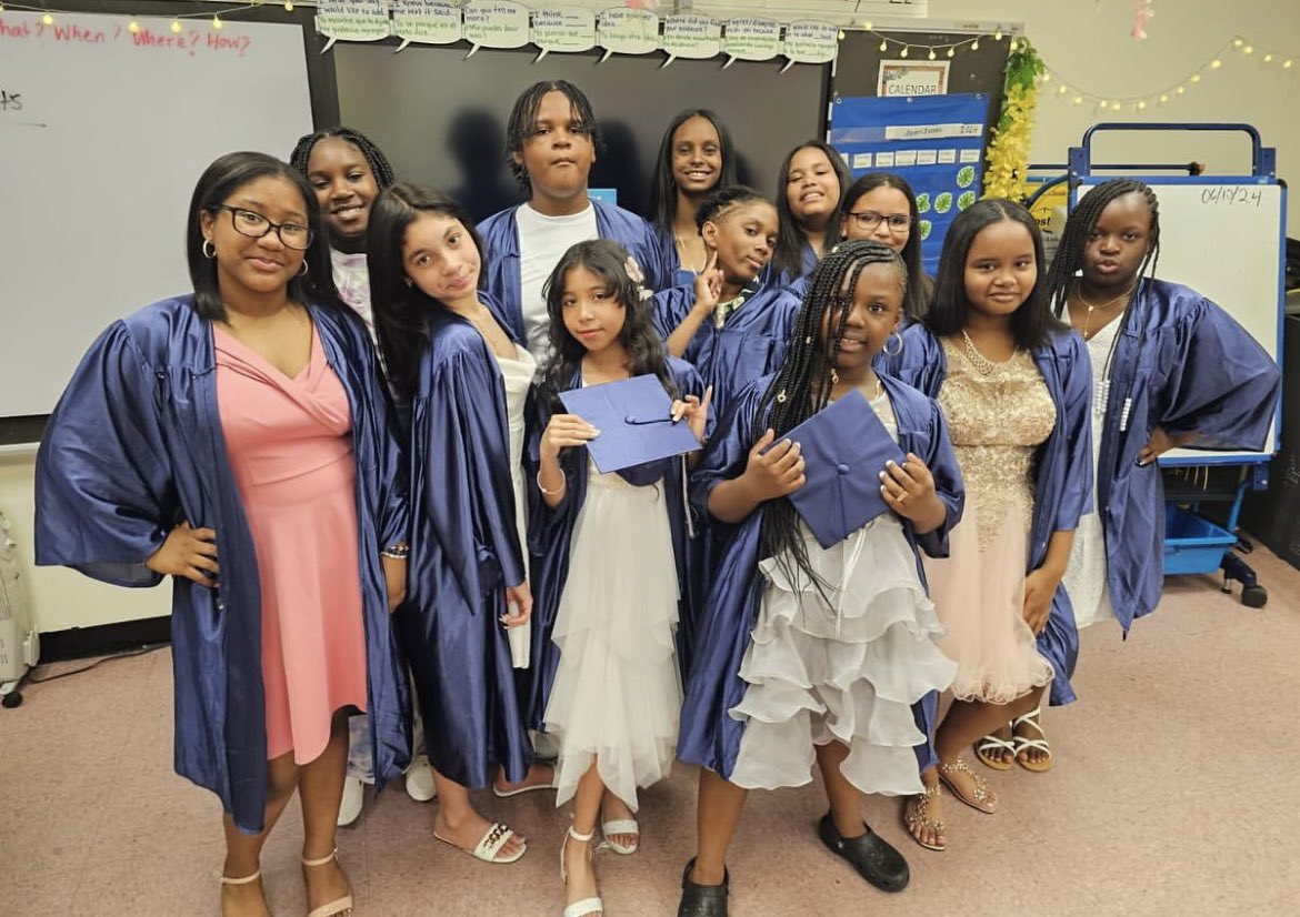 PS274BRONX's tweet photo. Congratulations to our 5th graders!! https://t.co/6TelqZMb56