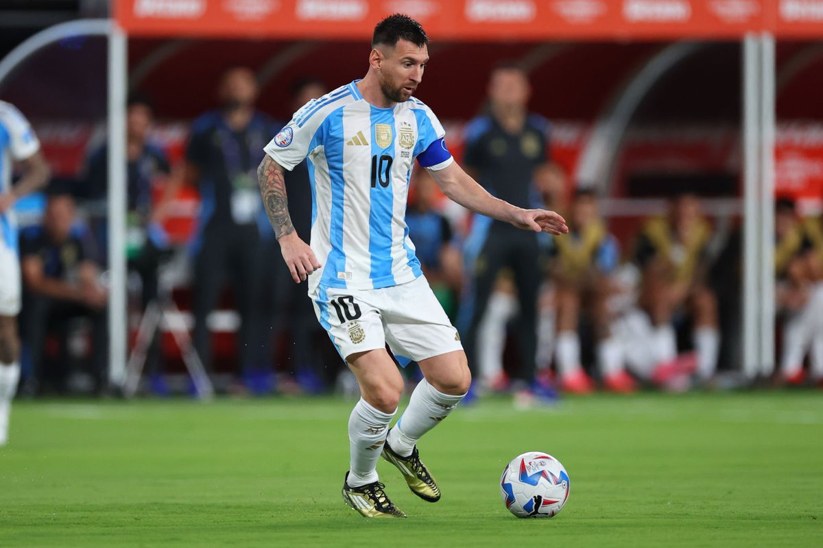 WeAreMessi's tweet photo. ARGENTINA HAVE WON IT THANKS TO LAUTARO MARTINEZ’ GOAL!!! https://t.co/1TH1txZxtE
