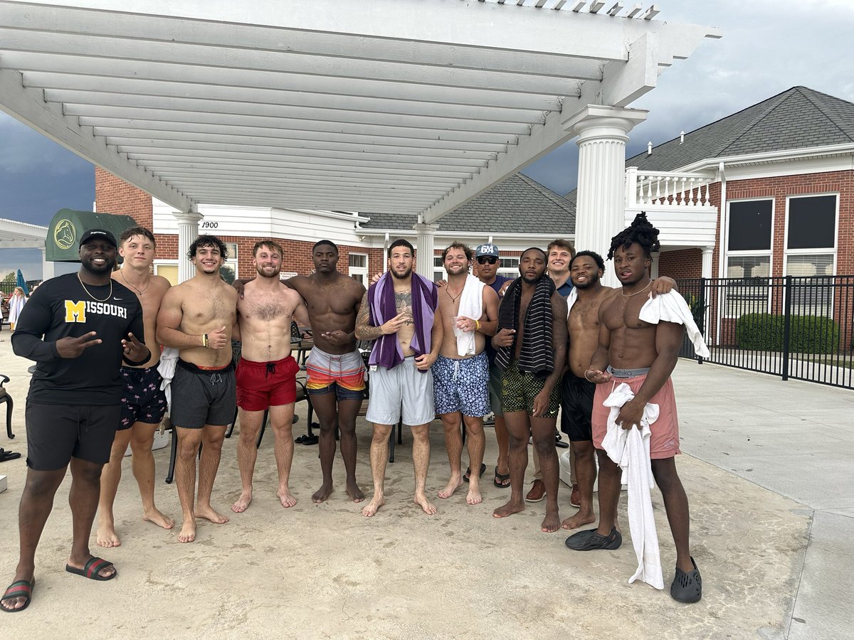 DJ Smith tweet media