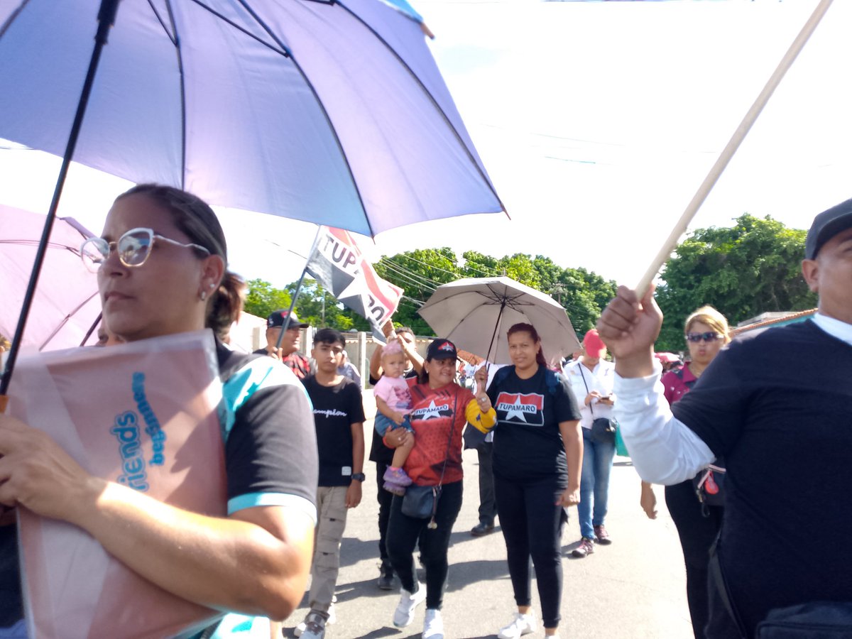 ¡TUPAMARO VA A SU GALLO PINTO!🚩🏴

La tropa rebelde del Mpio. Angostura del Orinoco dijo presente en la Gran Marcha en apoyo a nuestro Pdte. <a href="/NicolasMaduro/">Nicolás Maduro</a>, rumbo a la Victoria de este #28Julio. ⭐

¡La esperanza está junto al pueblo! 🇻🇪
¡VENCEREMOS!