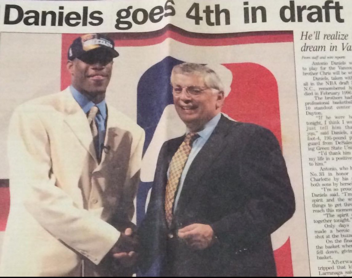 adaniels33's tweet photo. “Welcome to the NBA family Antonio” is what David Stern said to me. It’s crazy to think 27 yrs ago today a young man from the inner city of Columbus, OH saw his lifelong dream become reality. Someone’s getting OLD 👴🏽👴🏽 https://t.co/Y3TAHqskjf