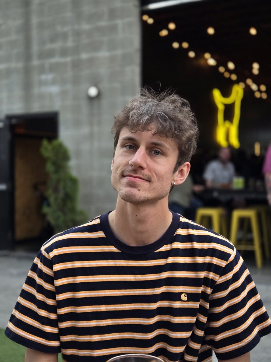 Naturally tweet media